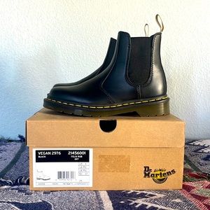 Dr Martens Vegan 2976 Felix Chelsea Boot